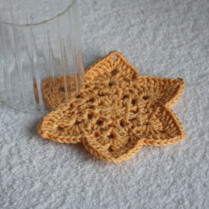 Sous-tasse en crochet étoile de Noël | jaune clair