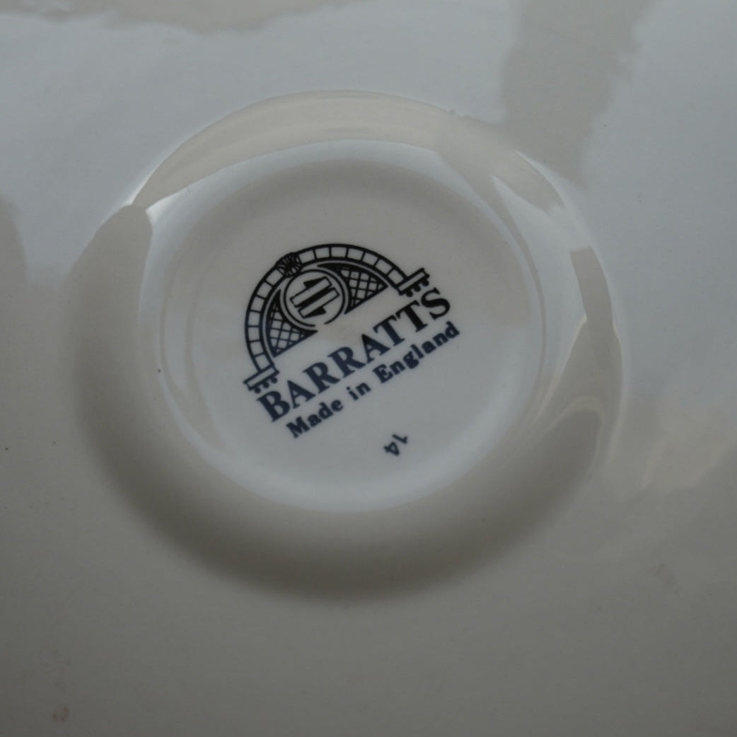 Grande tasse "Gladys" en faïence anglaise torsadée fleurie et fruitée Barratts
