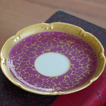 Tête-à-tête de petites tasses "Tilda" en porcelaine allemande écaillée rose foncée et dorée Jlmeneau Graff Von Henneberg