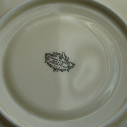 Grande tasse "Lauralice" en porcelaine de Limoges couleur crème, fleurie et dorée Ancienne Fabrique Royale de Limoges