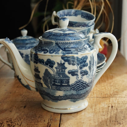 Service à thé "Robin" en porcelaine anglaise aux motifs bleutés et dorées