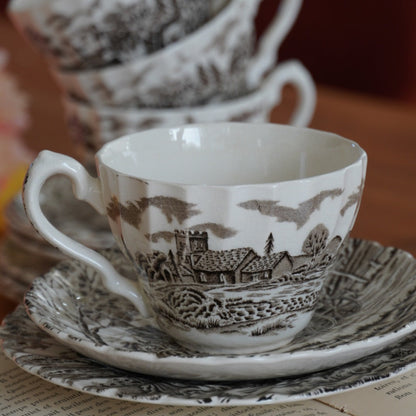 Tasses "Harriet" avec assiettes à gâteau en céramique anglaise paysages marron Ironstone Royal Mail (lot de 4)