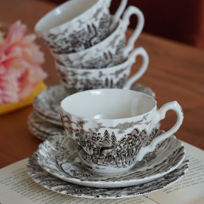 Tasses "Harriet" avec assiettes à gâteau en céramique anglaise paysages marron Ironstone Royal Mail (lot de 4)