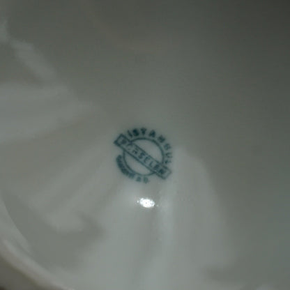 Cafetière ou théière "Constantia" en porcelaine d'Istanbul blanche et fleurie bleutée avec motifs reliefs