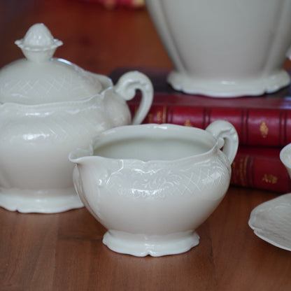 Service à thé ou à café "Josephine" en porcelaine avec motifs blanc de la fabrique Royale de Limoges