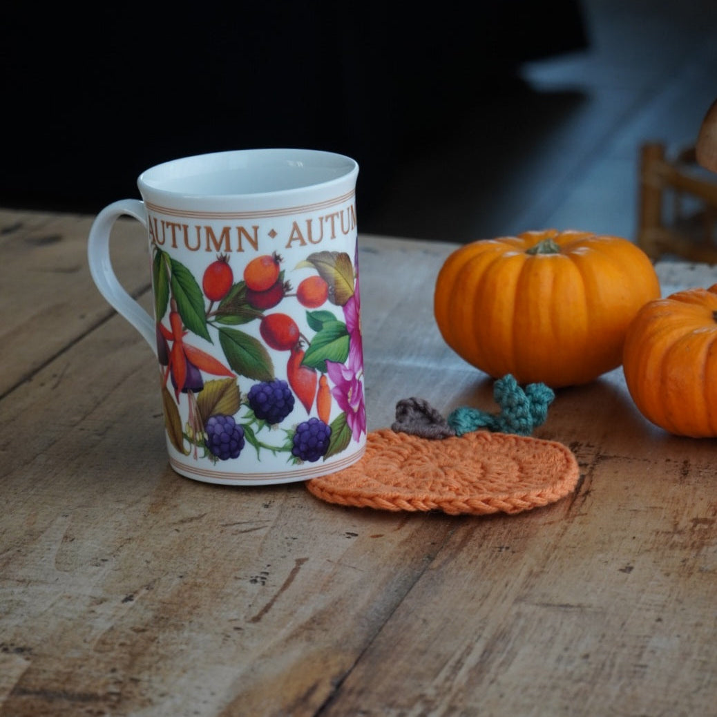 Sous-tasse "Citrouille" en crochet en forme de citrouille orange