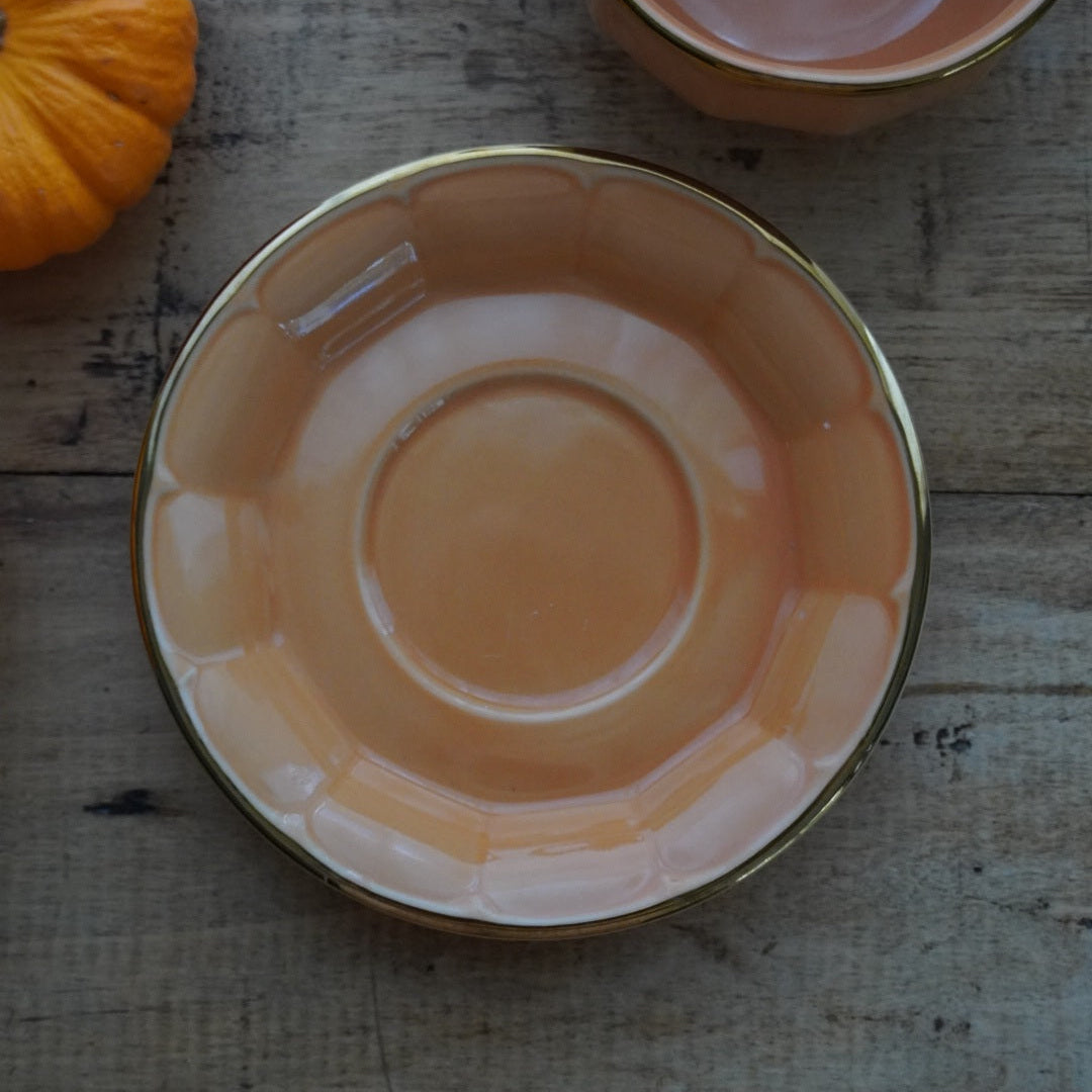 Grande tasse "Comélie" bistrot en céramique orange clair saumon et dorée Prima Cup Collection