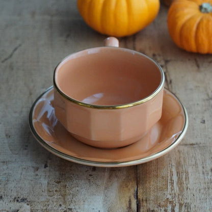 Grande tasse "Comélie" bistrot en céramique orange clair saumon et dorée Prima Cup Collection