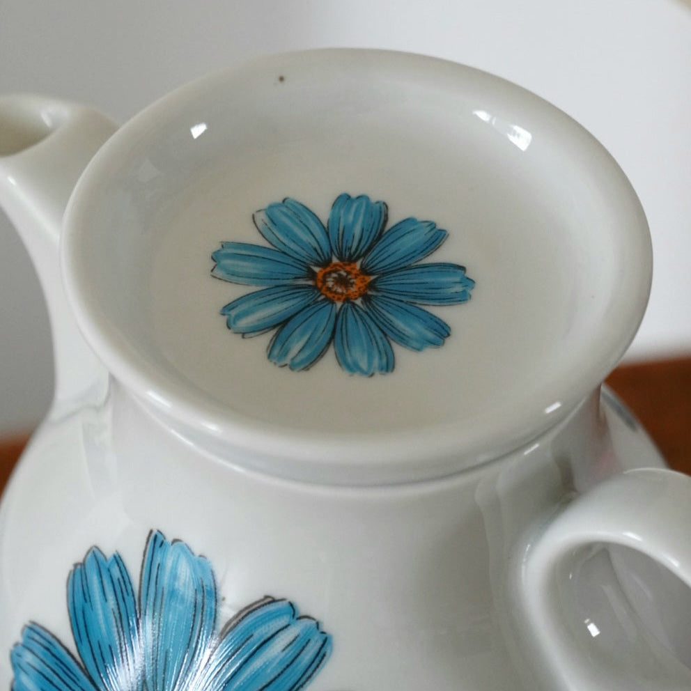 Théière solitaire "Frieda" en porcelaine allemande rétro avec fleurs bleues Bareuther Waldsassen Bavaria