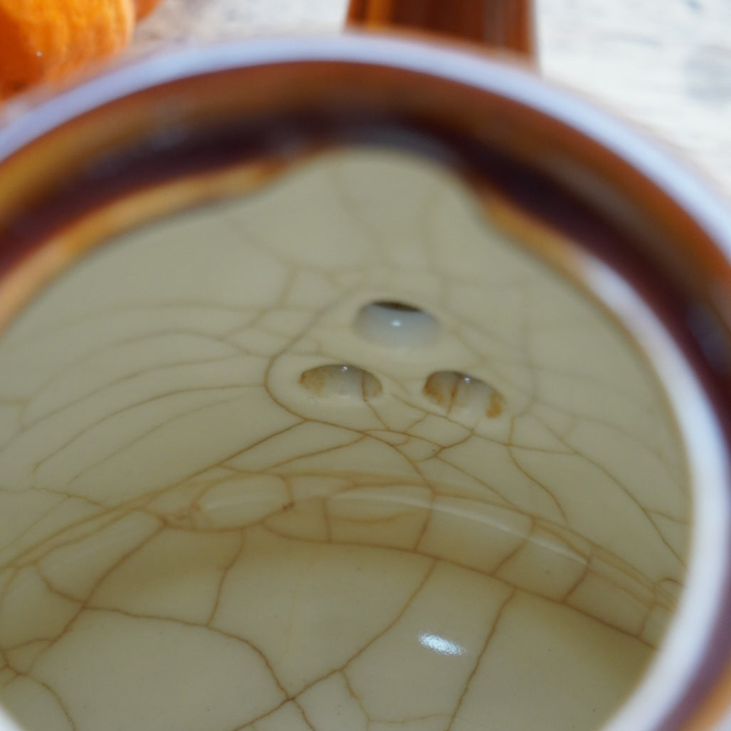 Petite théière "Sergine" en céramique française marron caramel style bistrot