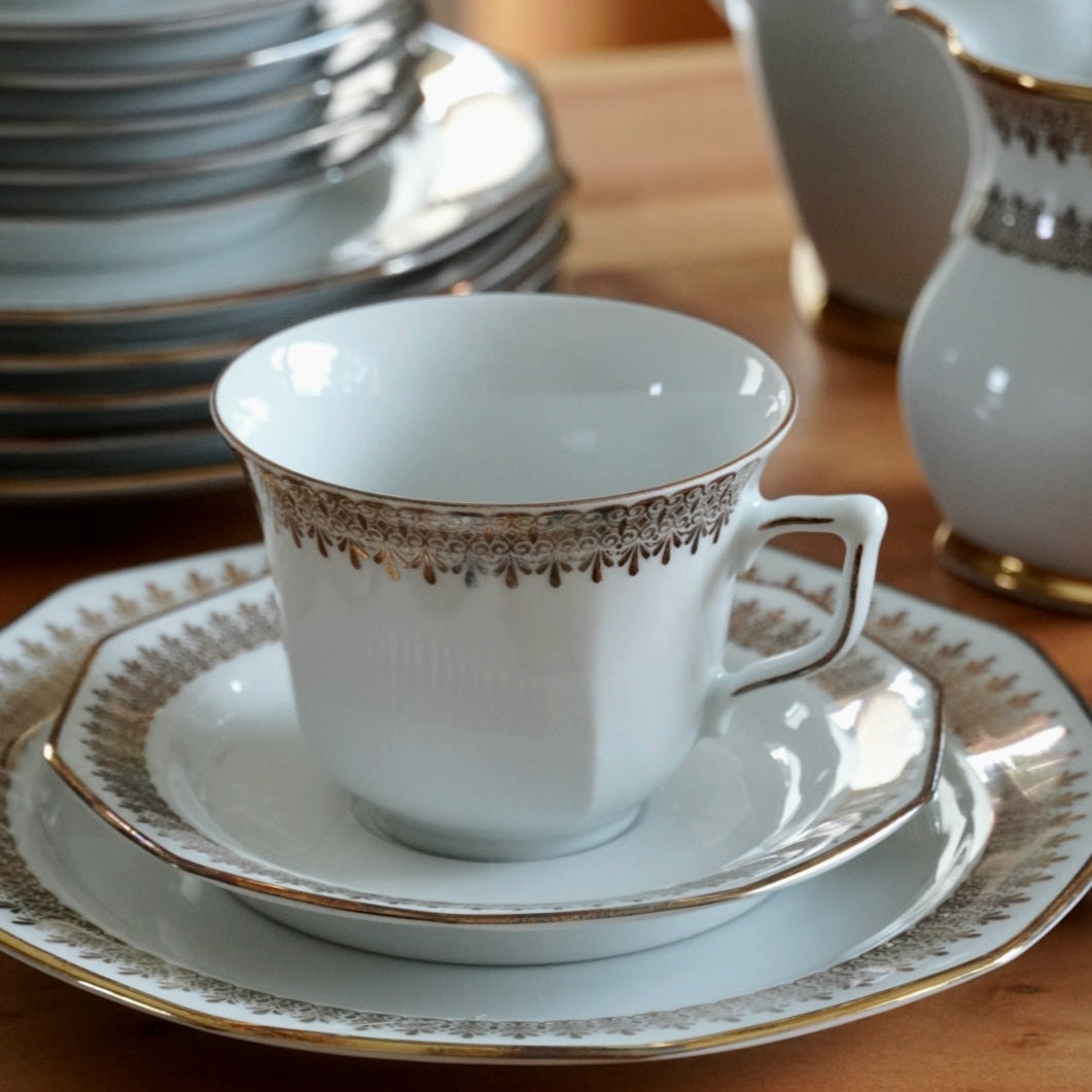 Service à thé ou à café "Lina" en porcelaine dorée allemande Winterling Marktleuthen Bavaria