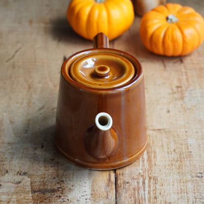 Petite théière "Sergine" en céramique française marron caramel style bistrot