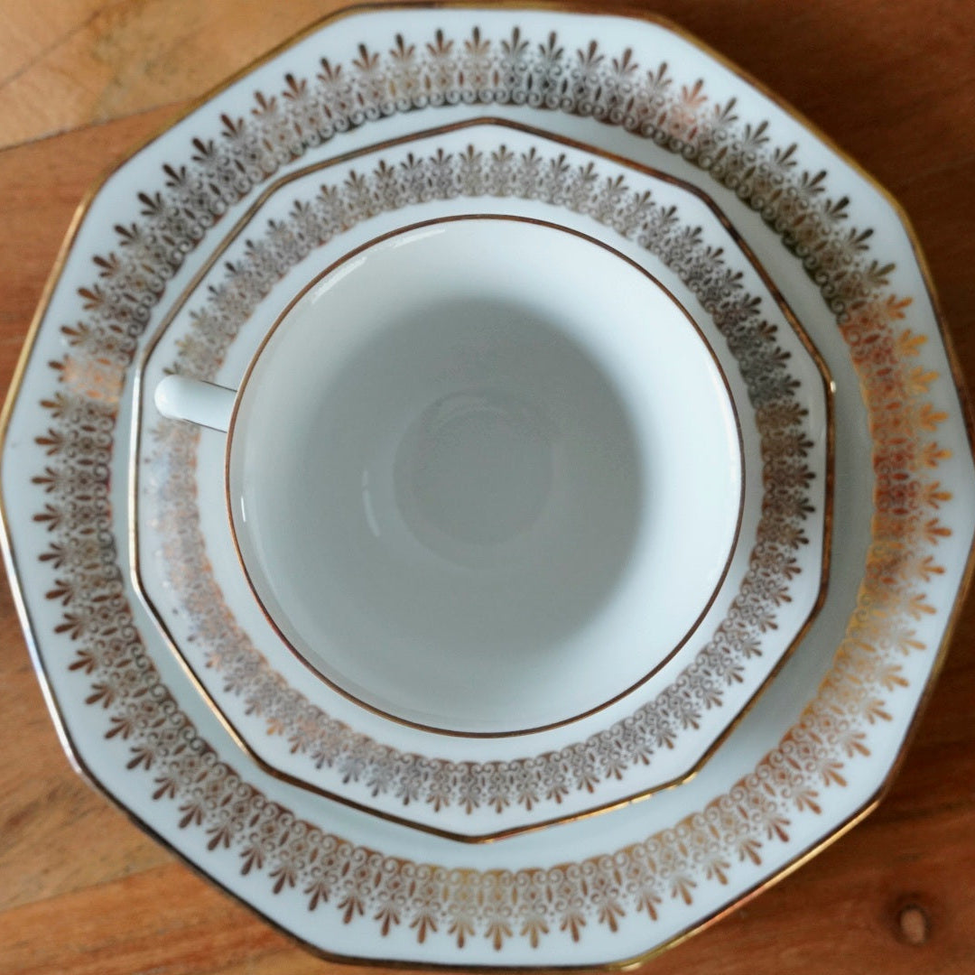 Service à thé ou à café "Lina" en porcelaine dorée allemande Winterling Marktleuthen Bavaria