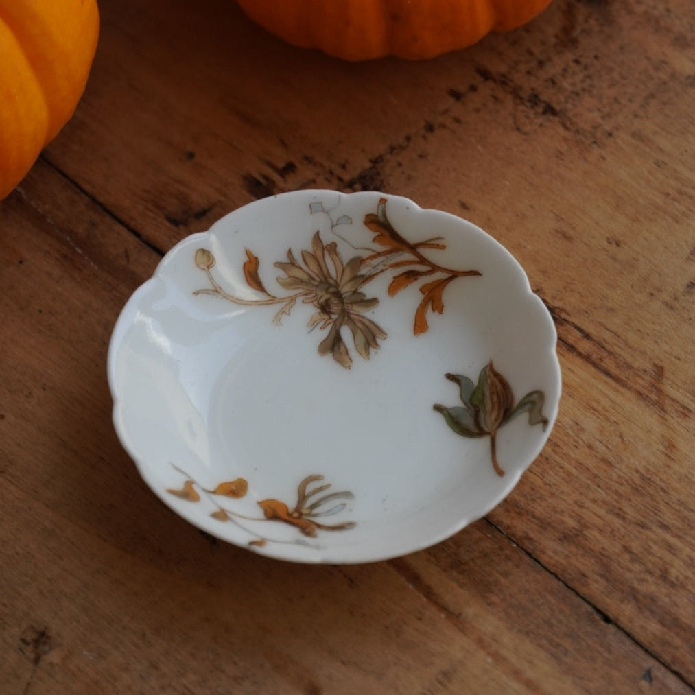 Repose-sachet "Pétrus" en porcelaine fine de Limoges fleuri aux couleurs automnales Haviland (2 modèles)