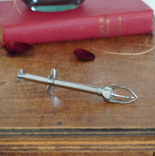 Pince à sucre "Armance" en métal argenté 3 griffes française Le Crabe