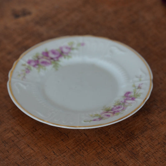 Coupelle / repose-sachet "Madulie" en porcelaine fleuri et doré