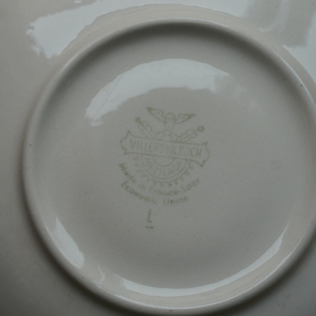 Tasse "Klara" en faïence française verte claire et dorée Villeroy & Boch Mettlach