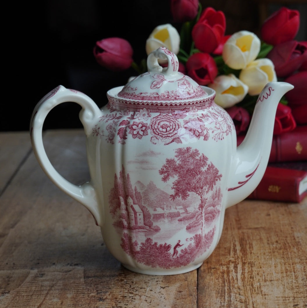 Petite théière "Aloisia" en faïence fine allemande Villeroy & Boch au décor de paysages rougeâtres modèle Burgenland
