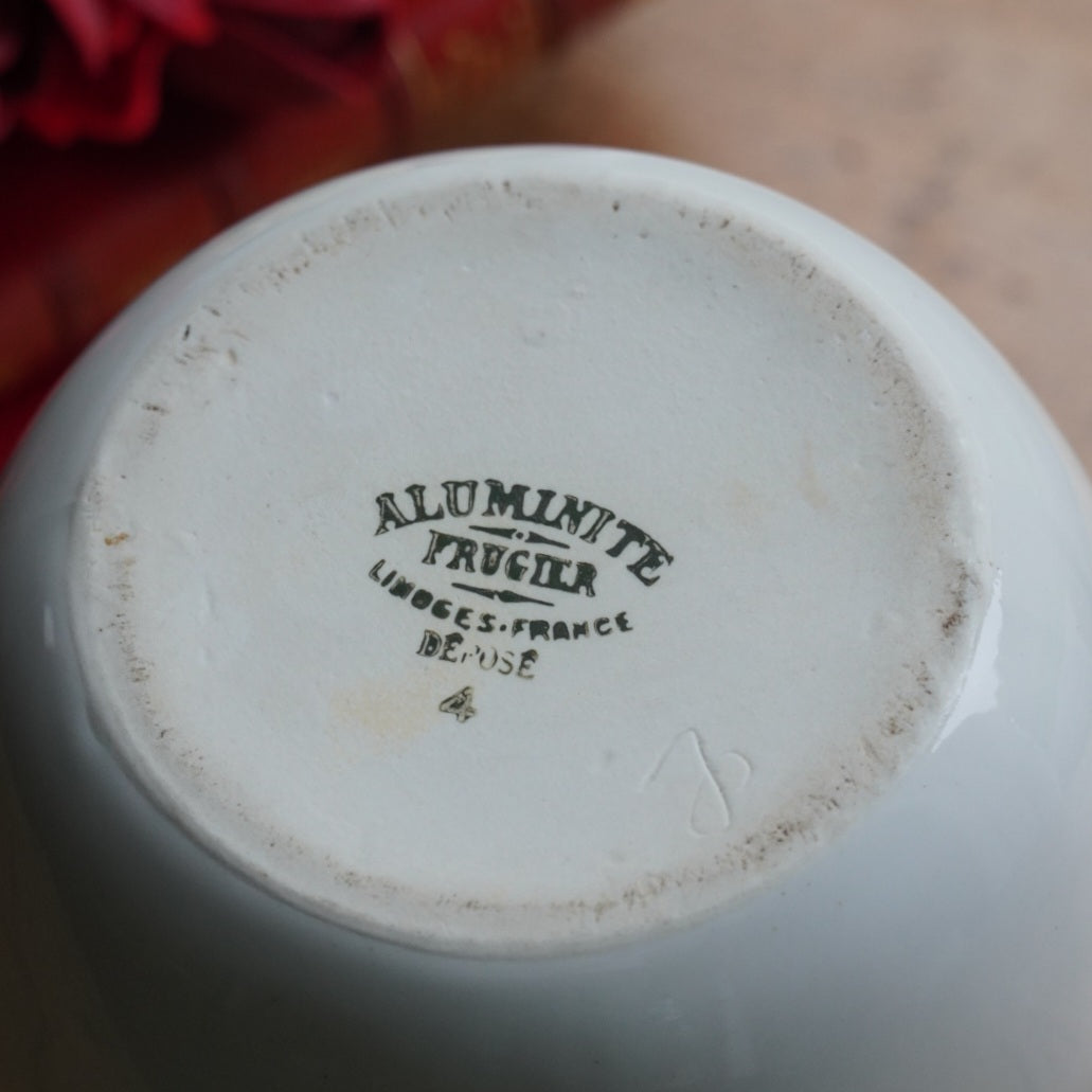 Grande théière "Thalie" en porcelaine de Limoges blanche et argentée Aluminite Frugier