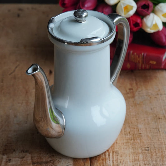 Grande théière "Thalie" en porcelaine de Limoges blanche et argentée Aluminite Frugier