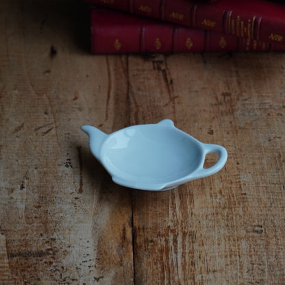 Repose-sachet "Viatime" en porcelaine blanche en forme de théière
