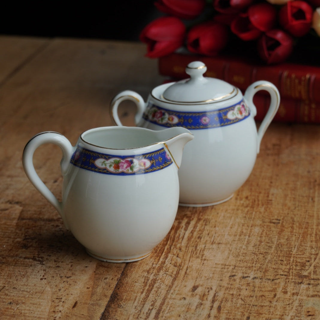 Pot à lait et sucrier "Josef" en porcelaine tchécoslovaque fleurie et dorée MZ Altrohlau CMR