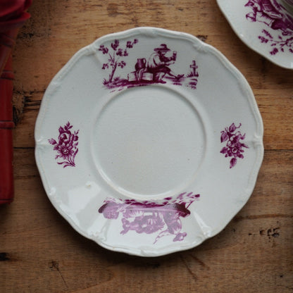 Tête-à-tête de petites tasses "Joan" en faïence anglaise aux décors floral et de scènes paysannes Wedgwood modèle Personages (RARE)