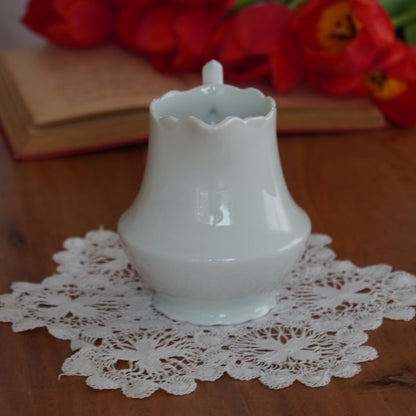 Pot à lait "Laurian" en porcelaine blanche