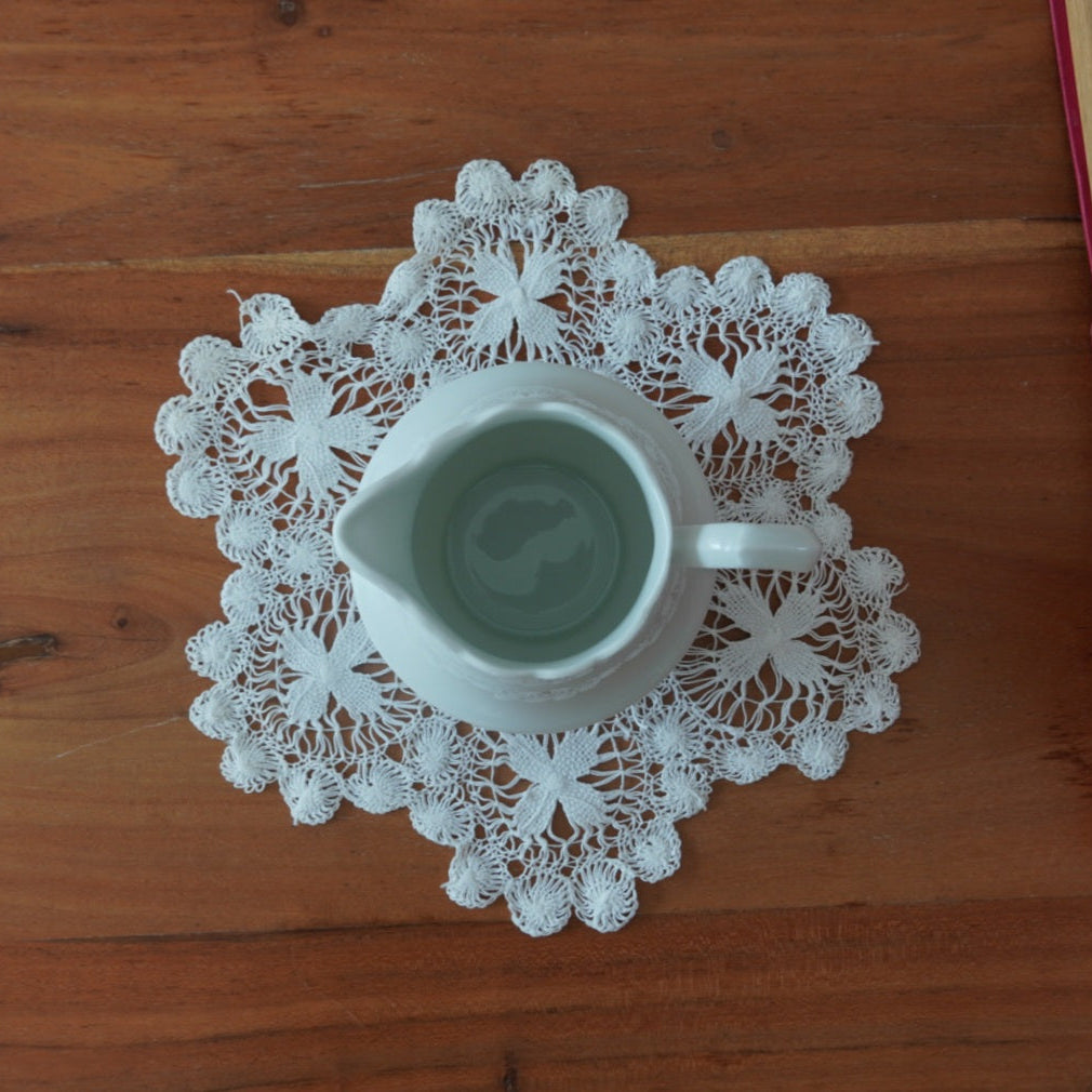 Pot à lait "Laurian" en porcelaine blanche