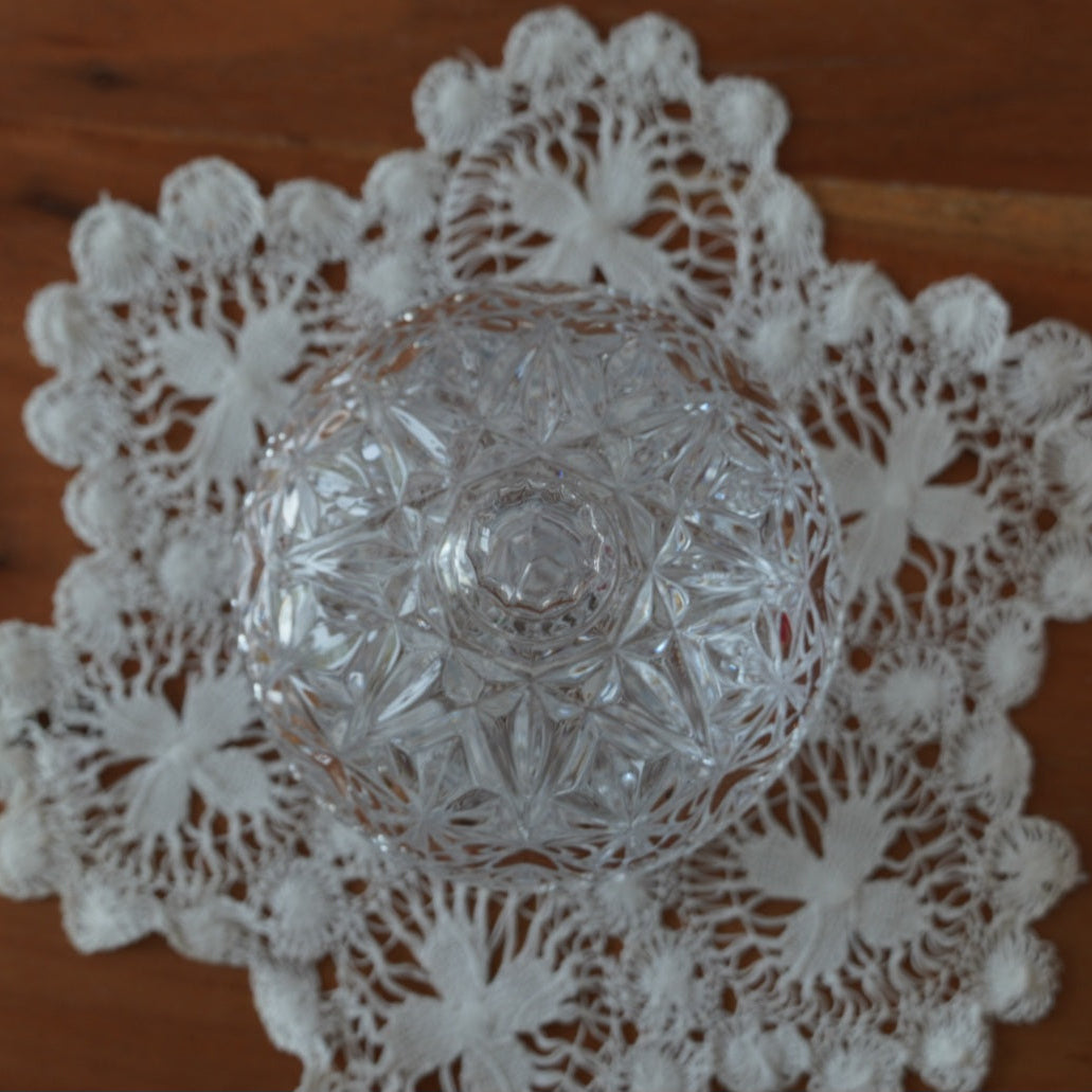 Sucrier "Véran" en verre sculpté