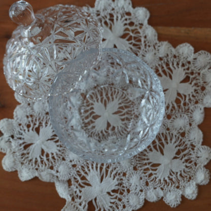 Sucrier "Véran" en verre sculpté