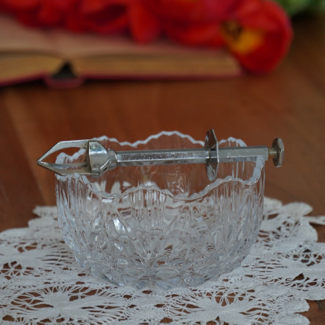 Pince à sucre "Valéna" en métal argenté 3 griffes en forme octogonale Rodrey