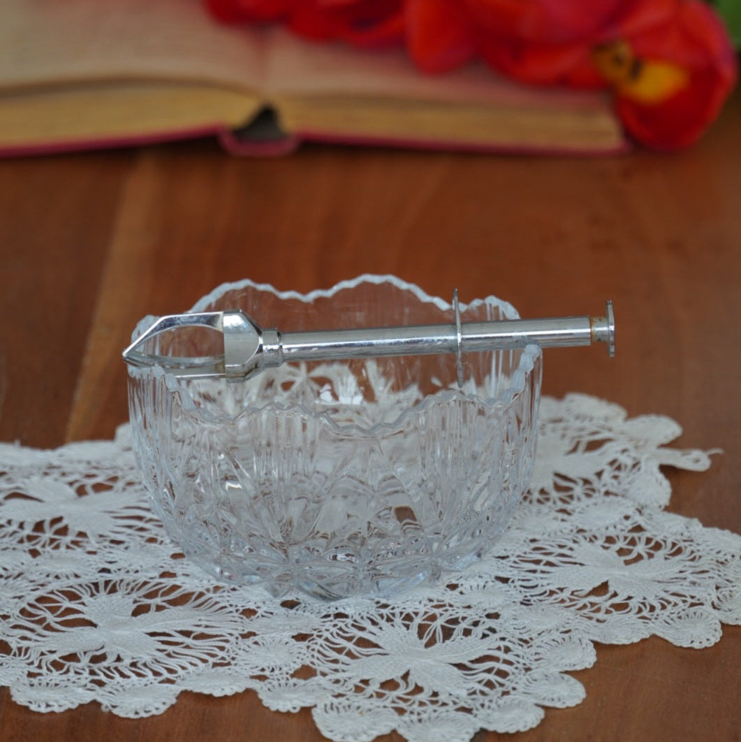 Pince à sucre "Wivine" en métal argenté 3 griffes