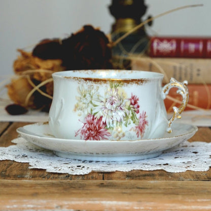 Tasse en porcelaine fine dorée et fleurie (40cl)