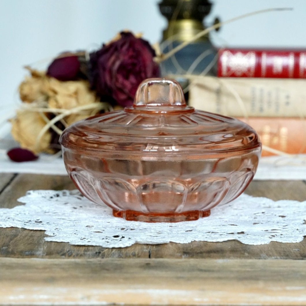 Sucrier en verre rose vintage de fabrication française