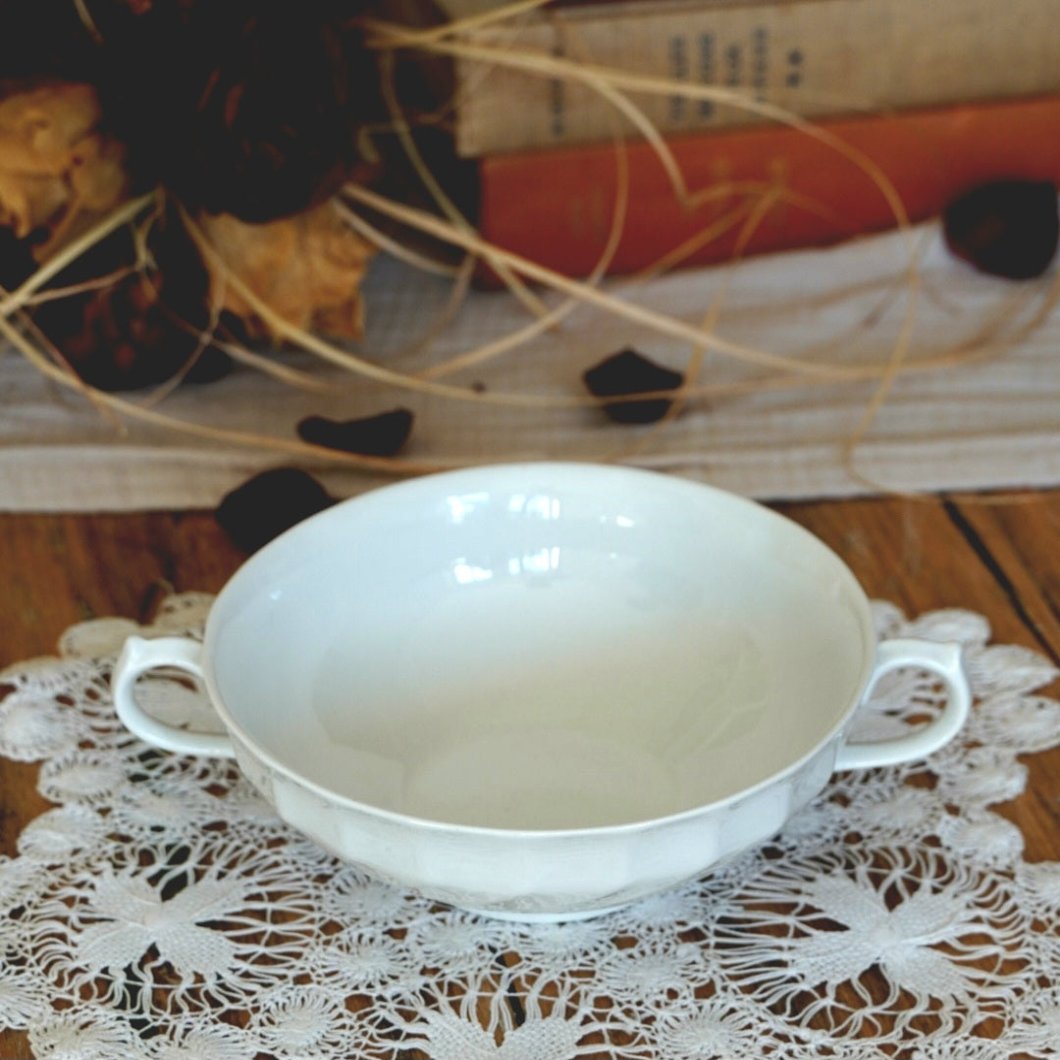 Tasse en porcelaine anglaise Burleigh Ware